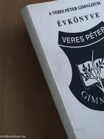 A Veres Péter Gimnázium évkönyve 2004-2005