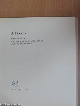 A Fészek