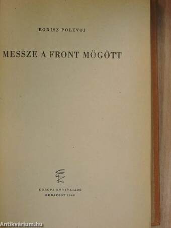 Messze a front mögött