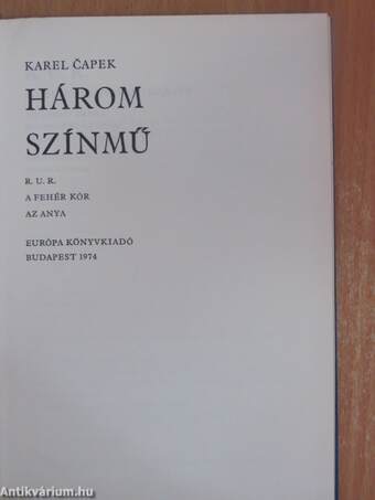 Három színmű