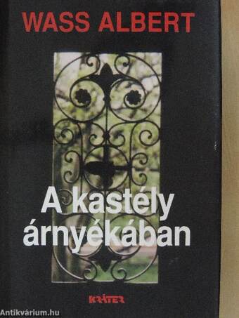 A kastély árnyékában