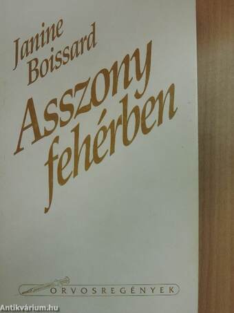 Asszony fehérben