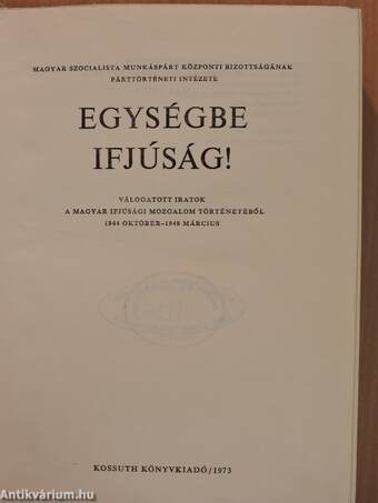 Egységbe ifjúság!