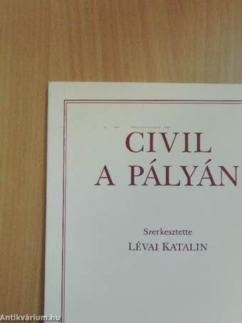 Civil a pályán