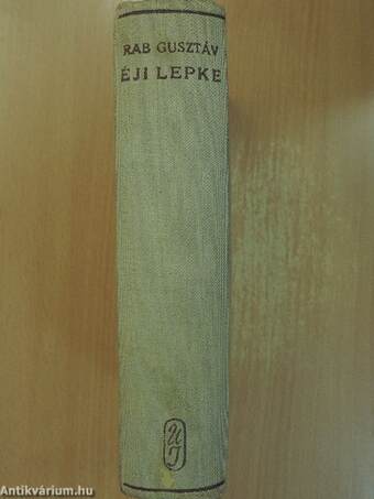 Éji lepke