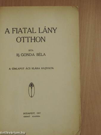 A fiatal lány otthon