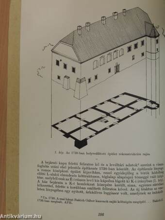 Uitz Múzeum Pécsett a helyreállított Káptalan u. 4. sz. épületben