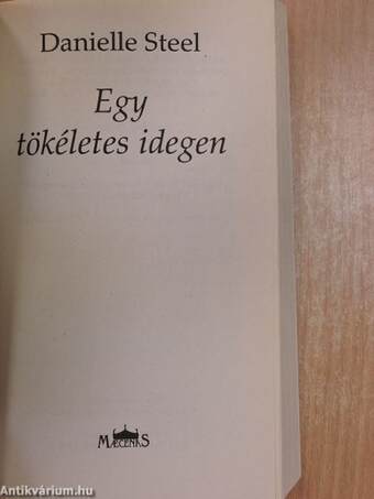 Egy tökéletes idegen