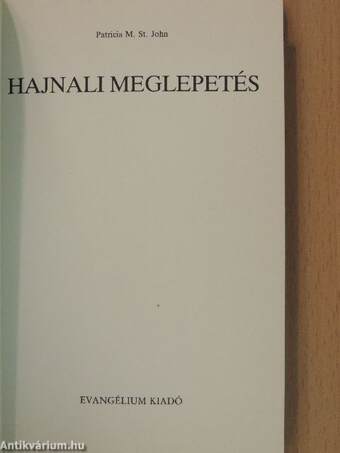 Hajnali meglepetés/A köpeny