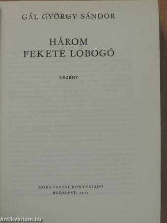 Három fekete lobogó