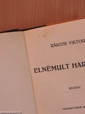 Elnémult harangok