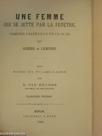 Une femme qui se jette par la fenétre