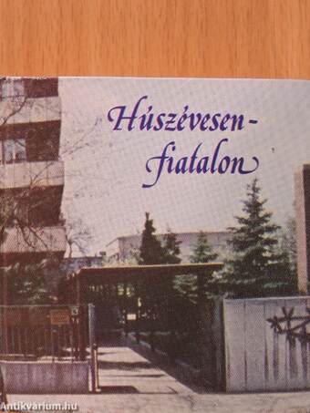 Húszévesen-fiatalon (minikönyv)