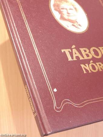 Tábori Nóra