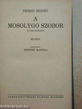 A mosolygó szobor