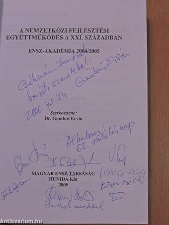 A nemzetközi fejlesztési együttműködés a XXI. században (dedikált példány)