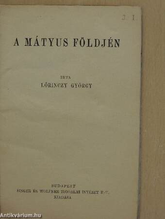 Mátyus földjén