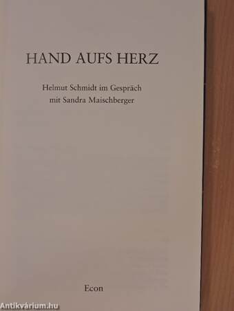 Hand aufs Herz