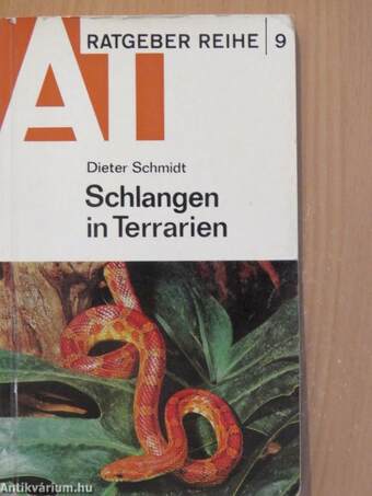 Schlangen in Terrarien