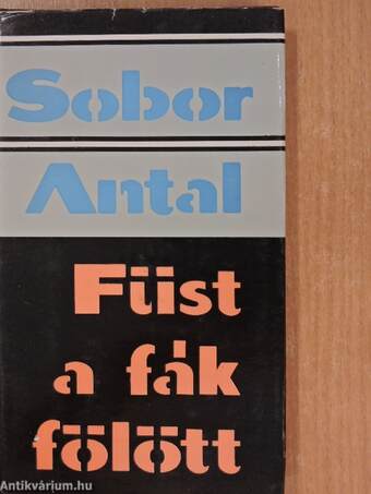 Füst a fák fölött