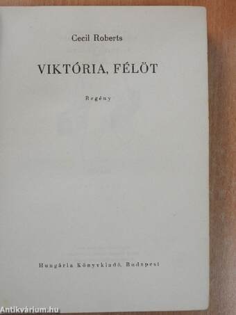 Viktória, félöt