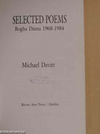 Selected Poems/Rogha Dánta 1968-1984