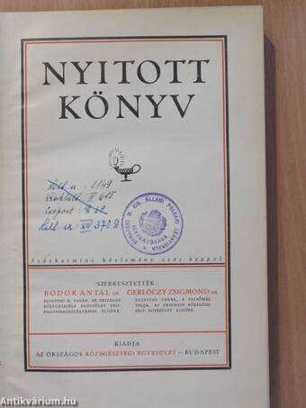 Nyitott könyv