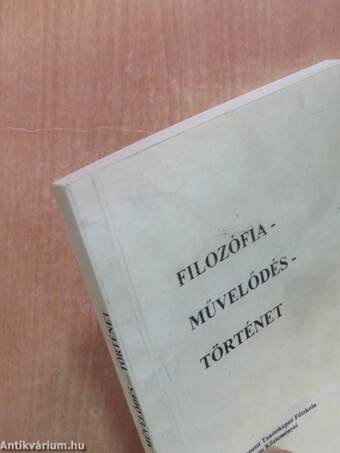 Filozófia-Művelődés-Történet