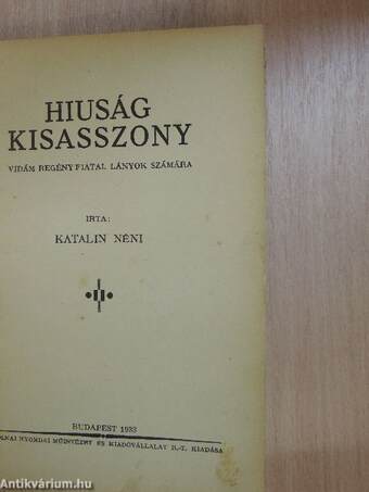 Hiuság kisasszony