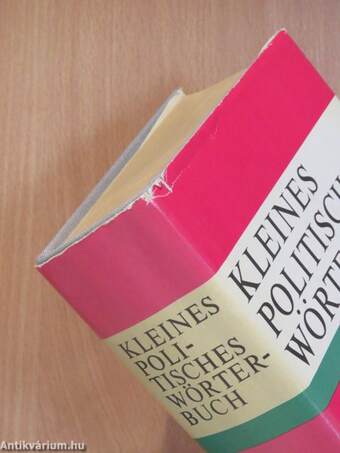 Kleines Politisches Wörterbuch