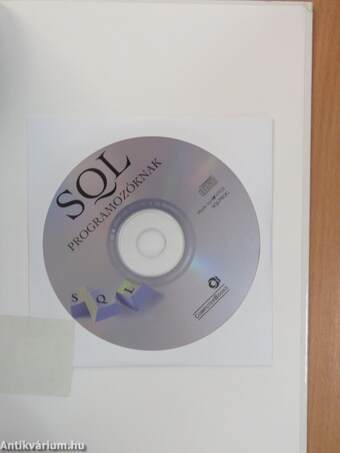 SQL programozóknak - CD-vel