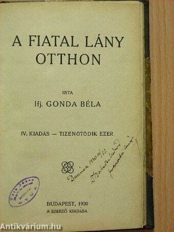 A fiatal lány otthon