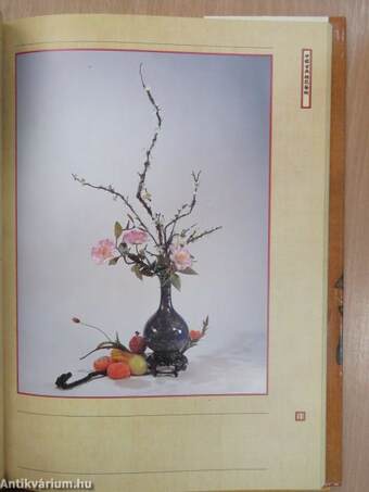 The Art of Classical Chinese Flower Arrangement