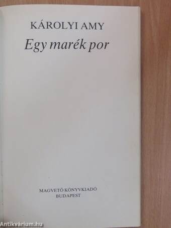 Egy marék por