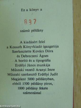 Harmincöt év a szabadság útján (minikönyv) (számozott)/A Magyar Szocialista Munkáspárt programnyilatkozata (mikorkönyv) (számozott)/A Magyar Kommunista Mozgalom 60 éve (minikönyv) (számozott)