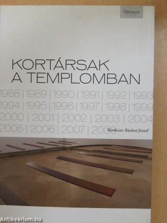 Kortársak a templomban