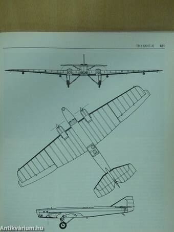 Sowjetische Bombenflugzeuge