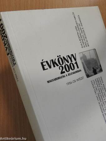 Évkönyv 2001