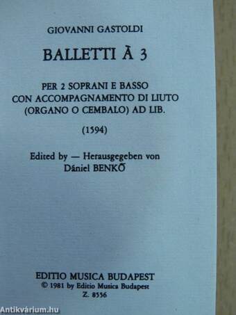 Balletti á 3 (minikönyv)