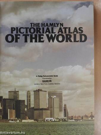 The Hamlyn Pictorial Atlas of the World