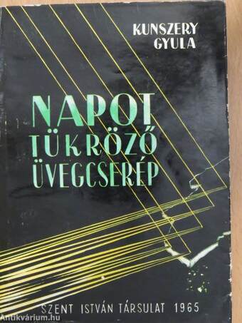 Napot tükröző üvegcserép