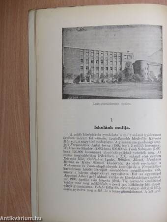 A Pesti Izraelita Hitközség Leánygimnáziumának értesítője az 1937-1938. iskolai évről