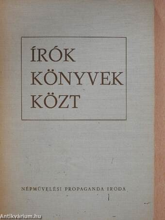 Írók könyvek közt