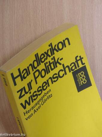 Handlexikon zur Politikwissenschaft 1-2.