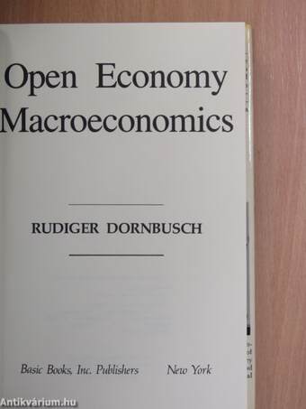 Open Economy Macroeconomics