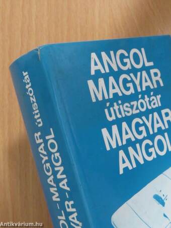 Angol-magyar/magyar-angol útiszótár