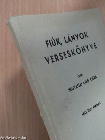 Fiúk, lányok verseskönyve