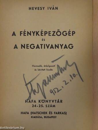 A fényképezőgép és a negativanyag