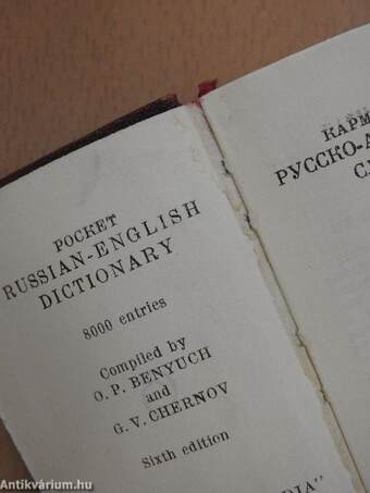 Pocket Russian-English Dictionary (minikönyv)