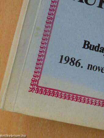 Az Állami Könyvterjesztő Vállalat antikvár könyvaukciója Budapesten 1986 novemberében